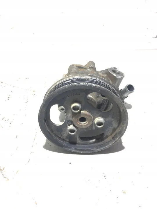 Pompe de direction assistée OEM 7P0422154A pour VW image 2