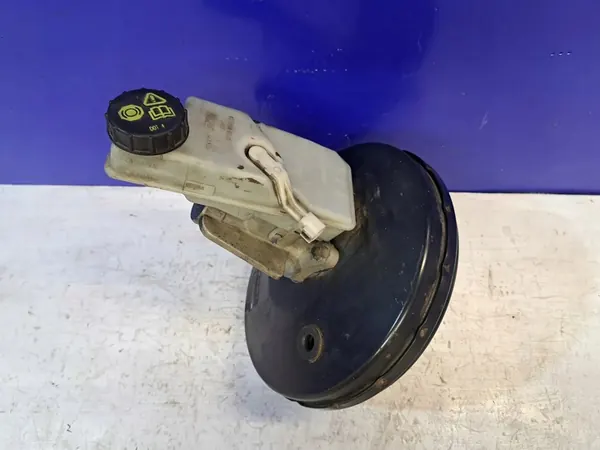 Servo VOLVO V50 2.0L Diesel 2004 image 2