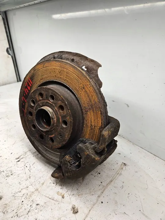 Mozzo ruota anteriore sinistro Seat Leon (1P) 1K0407255P image 3