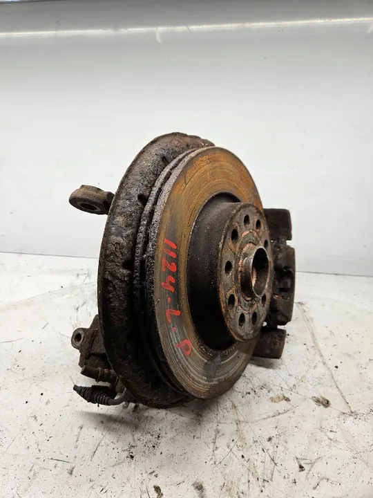 Mozzo ruota anteriore sinistro Seat Leon (1P) 1K0407255P image 6