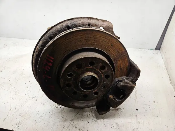 Mozzo ruota anteriore sinistro Seat Leon (1P) 1K0407255P image 9