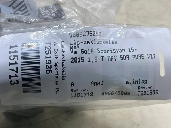 Bagagelås VW Golf VII Vänster 5G0827505A image 5