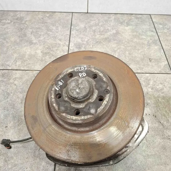 Mozzo sterzo anteriore destro MERCEDES-BENZ SLK A2043320201 image 3