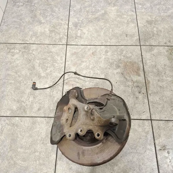 Mozzo sterzo anteriore destro MERCEDES-BENZ SLK A2043320201 image 4