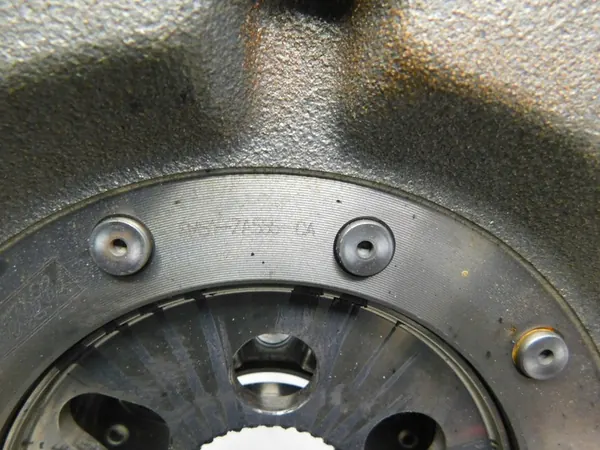 Kaksimassainen Flywheel - Ford C-Max II Focus III 1.5 TDCi image 2