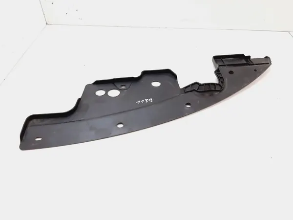 Nissan konnuslukon kansi OEM LE375211100 - Käytetty image 2