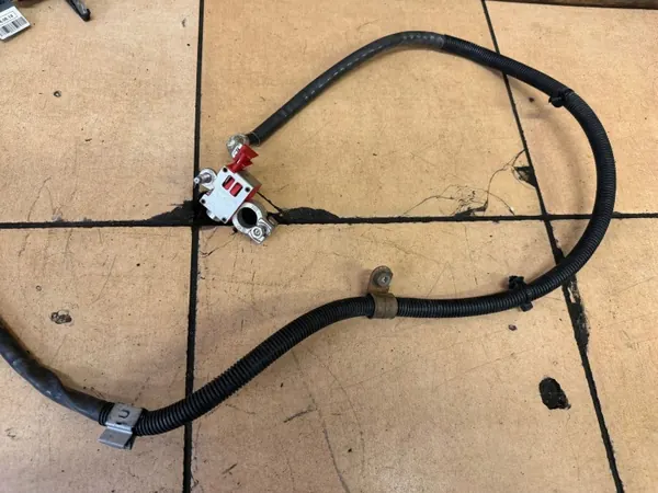 Pinza pirotécnica OEM A2465407732 para Mercedes GLA X156 image 3