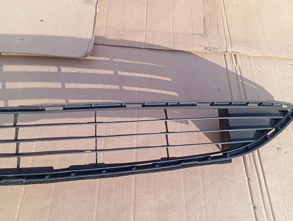 TOYOTA PRIUS IV 16 Griglia paraurti anteriore OEM 53112-47240 image 5