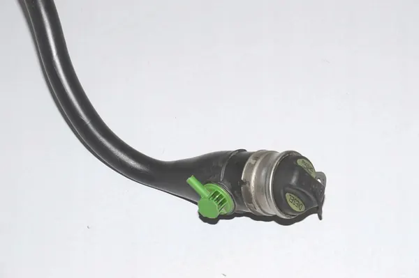 Tubo do tanque de combustível BMW 5 Gran Turismo (F07) 3.0L OEM 16117217084 image 4