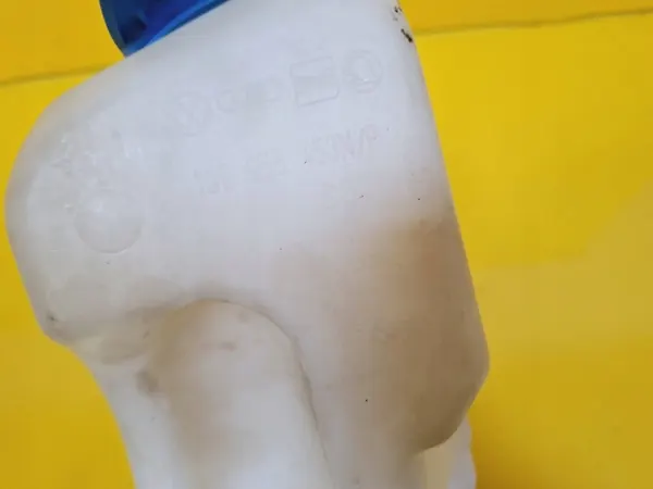 Pyyhkijännestesäiliö VW Golf IV 1J0955453N/P image 6