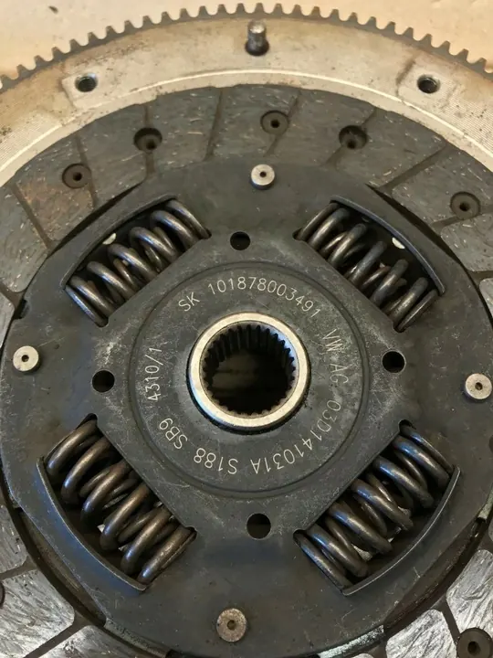 Disco de Embreagem Pressão Seat VW Golf Polo IV Skoda 1.2 image 4