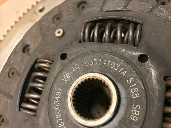 Disco de Embreagem Pressão Seat VW Golf Polo IV Skoda 1.2 image 5