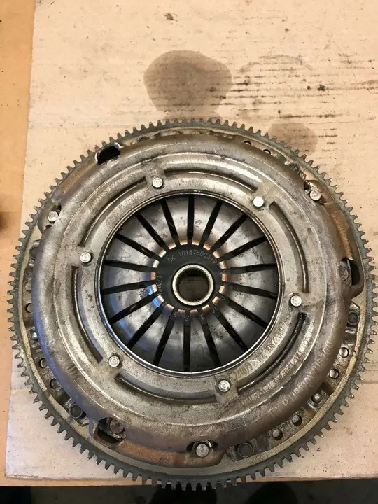 Disco de Embreagem Pressão Seat VW Golf Polo IV Skoda 1.2 image 9