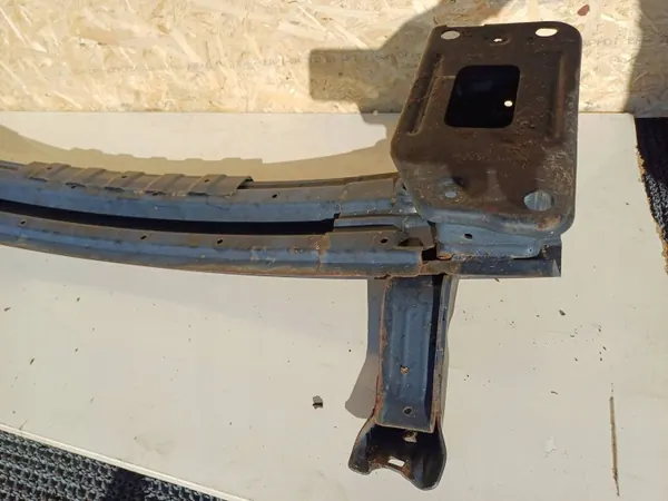 Hyundai i40 etupuskurinvahvike OEM BHZ2471 image 6