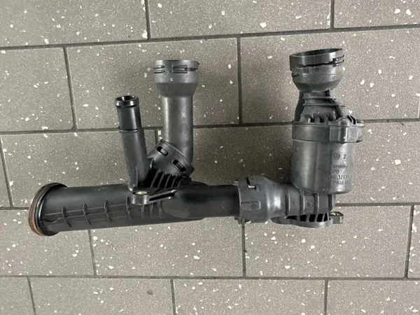 Termostathus OEM TERMOSTAT OBUDOWA för Audi A6 C7 image 4
