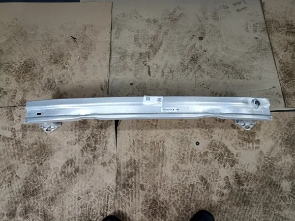 BMW X1 F48 Bakre Stötfångarbalk OEM 7332320 image 2