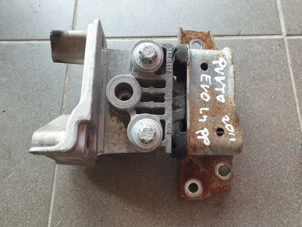 Engine Mount Bracket Fiat Punto Evo 1.2 1.4 2009 image 4