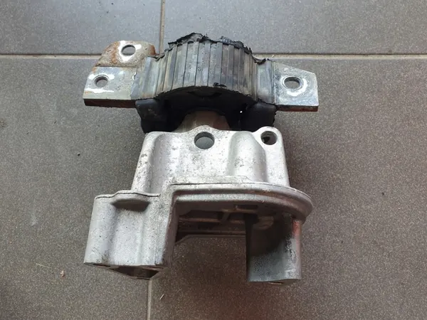 Engine Mount Bracket Fiat Punto Evo 1.2 1.4 2009 image 5