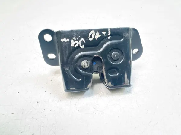 2010 Hyundai i10 Verrou de coffre image 1