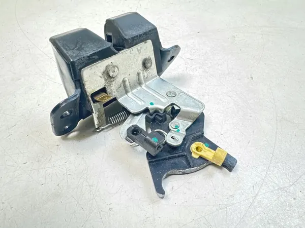 2010 Hyundai i10 Verrou de coffre image 2