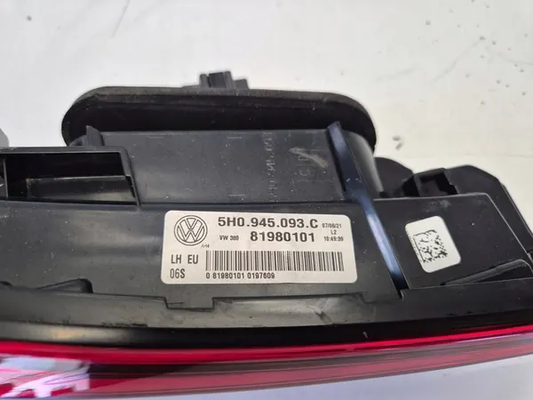 VW Golf 8 Luz Trasera Derecha 5H0945094C image 3