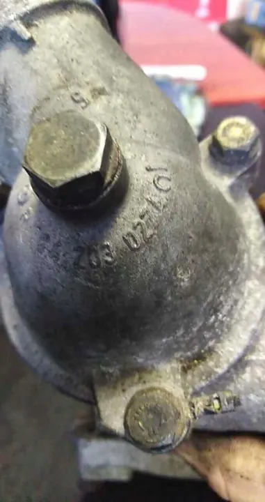 Mercedes-Benz thermostaathuis OEM R1042030274 image 3