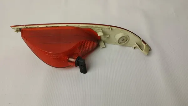 VOLVO V40 II Vänster Bakre Dimljus 31395550 image 6