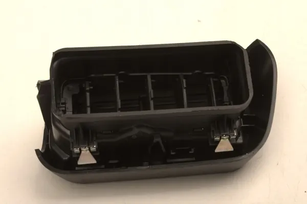 Rejilla de ventilación Peugeot Rifter OEM MOU023003 image 3