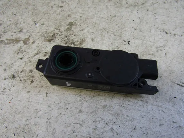 BMW X3 G01 motorrullgardin OEM 5A180E3 image 5