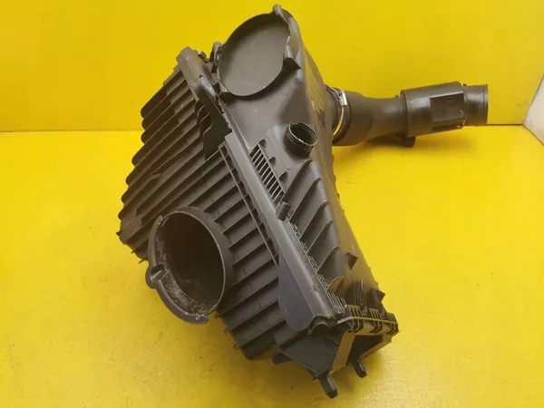 Volkswagen Ilmansuodattimen kotelo 7P0129607C image 3