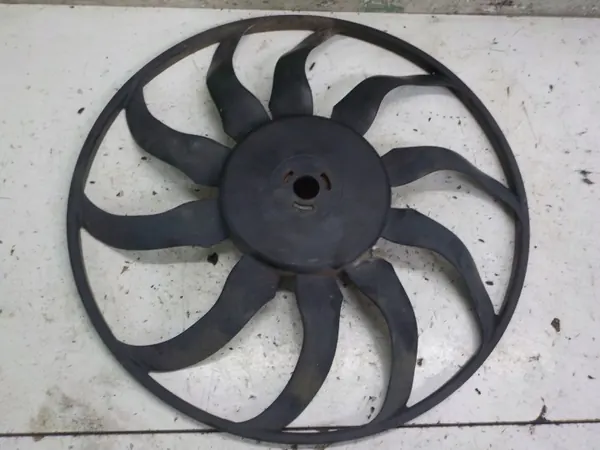 Ventilador de radiador BMW E39 OEM - Usado image 2