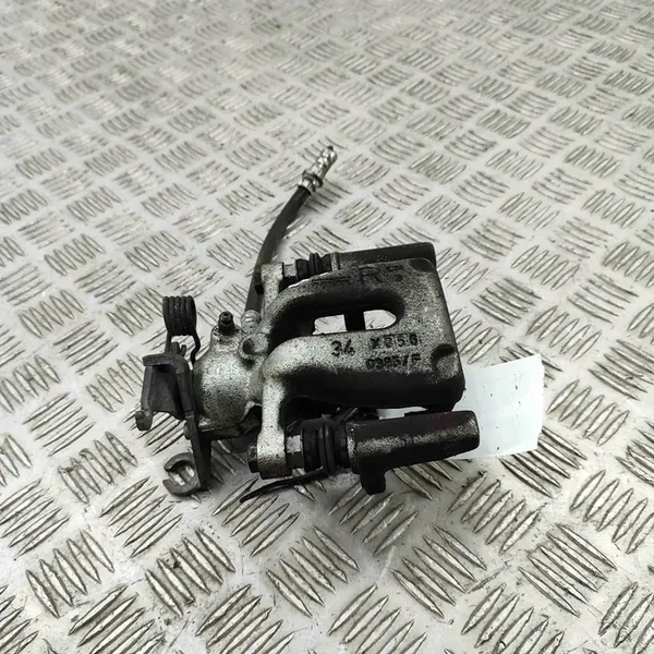 Mitsubishi Colt 2006 Rechte Hinterradbremse OEM 4605A074 image 2