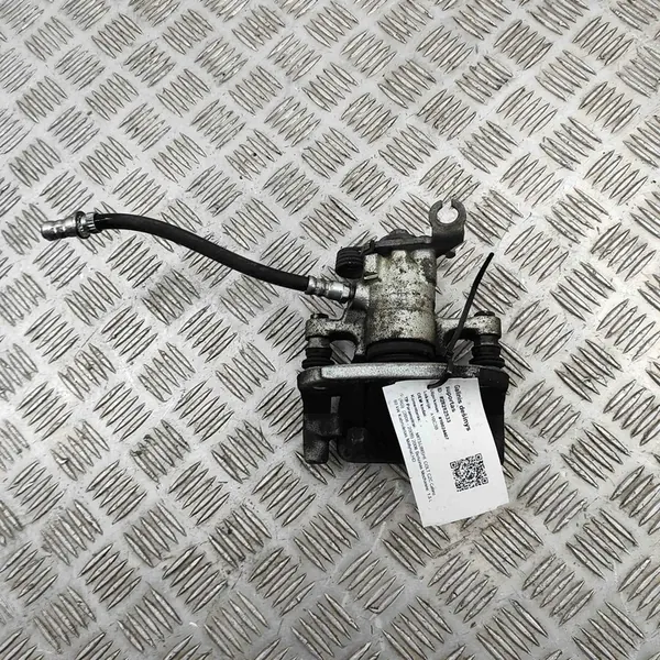 Mitsubishi Colt 2006 Rechte Hinterradbremse OEM 4605A074 image 6