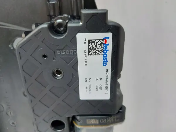 Audi Q8 E-TRON Panoramakatto OEM 83a877041a image 3