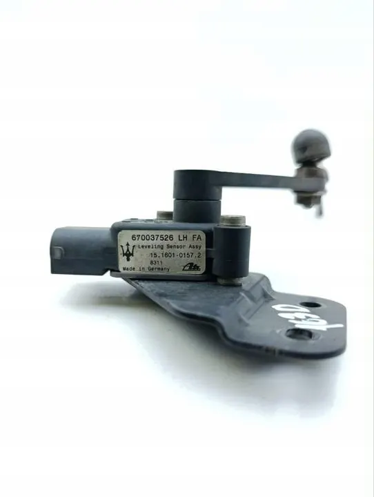 OEM 670037526 Luchtvering sensor Maserati voorzijde image 4
