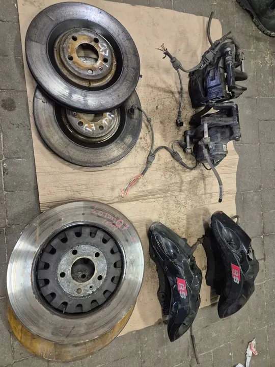 Pinças e discos de freio dianteiros traseiros Audi SQ7 4.0 TDI OEM image 1