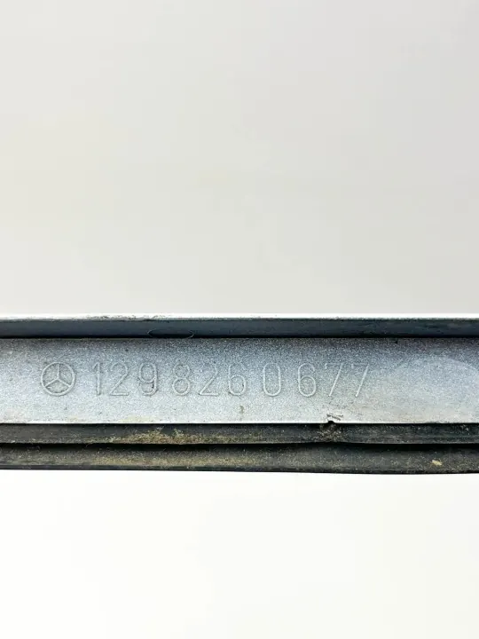 Mercedes-Benz SL R129 rechter koplampkap OEM A1298260677 image 8