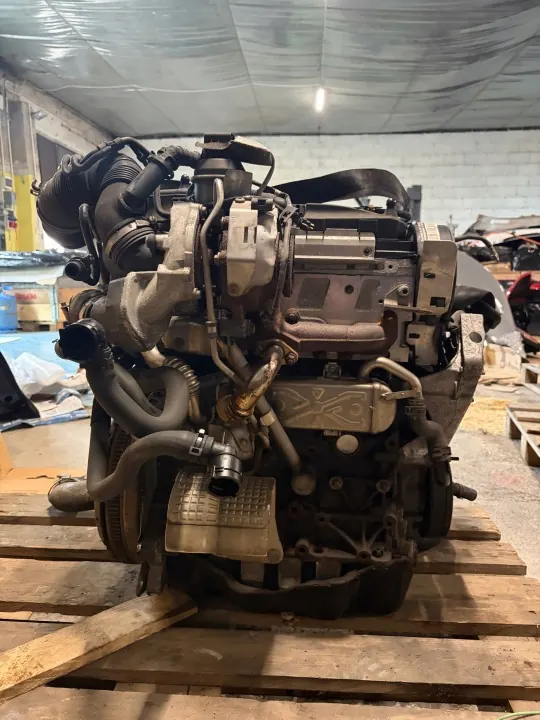 Moteur complet CFF CFG 2.0 TDI pour A3 Passat Tiguan image 2