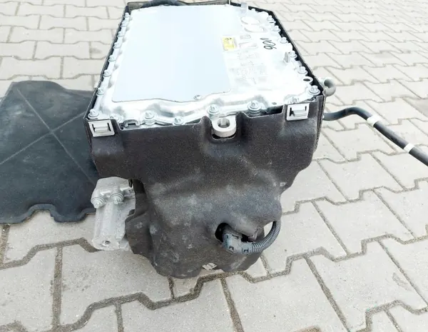 BMW X1 U11 Hybride elektromotor OEM 8477933 image 4
