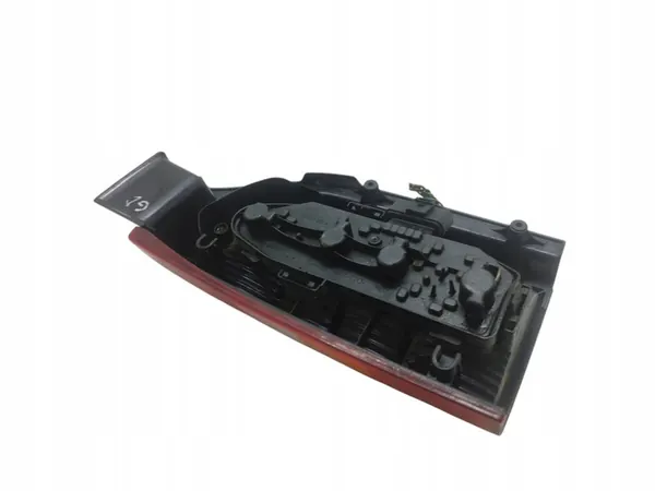 Luz trasera derecha T5 Transporter OEM image 6