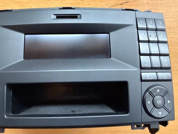 Radio Alpine OEM A4479008905 para Mercedes Vito image 4