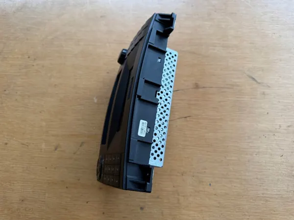 Radio Alpine OEM A4479008905 para Mercedes Vito image 7