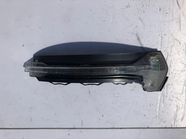 Lâmpada de sinalização Audi OE 8V0949101B image 2