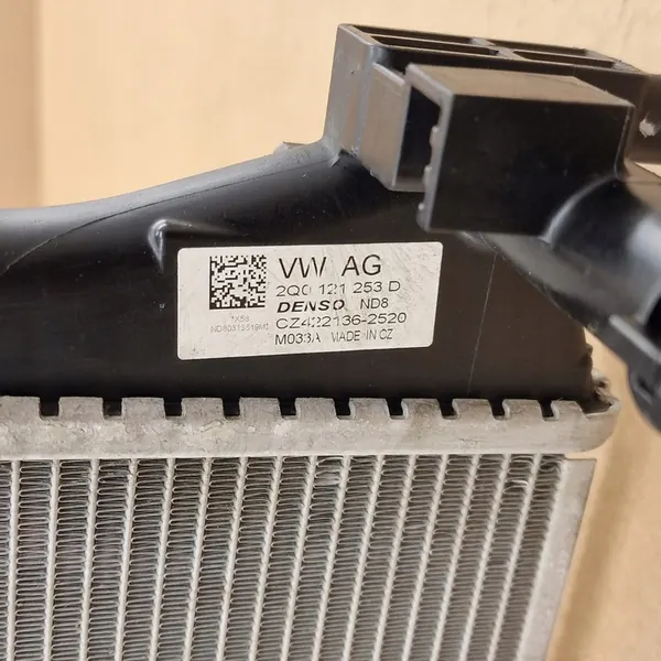 Radiador de refrigerante VW Skoda Seat Audi image 2