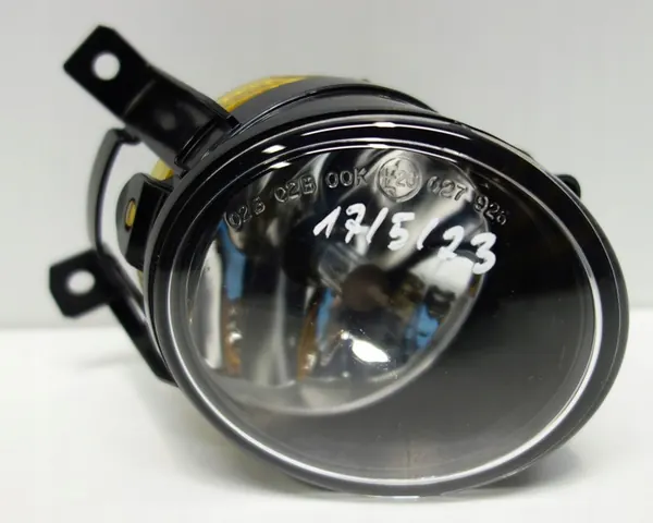 Griglia faro antinebbia destro SKODA FABIA 2 RS OEM image 2