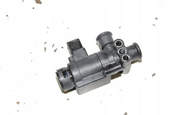 Solenoid Valve Mercedes Actros MP3 A0009973512 image 3