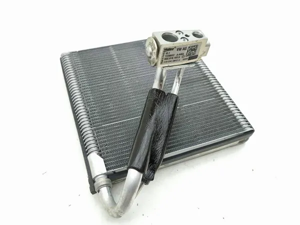 OEM 5QE820679 ilmastointihöyrystin Seat Leon IV 2021 image 3