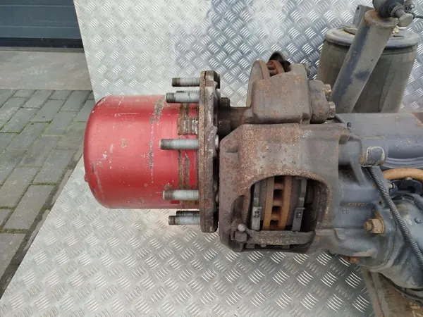 Moyeu de roue Scania OEM 2094943 - État utilisé image 2