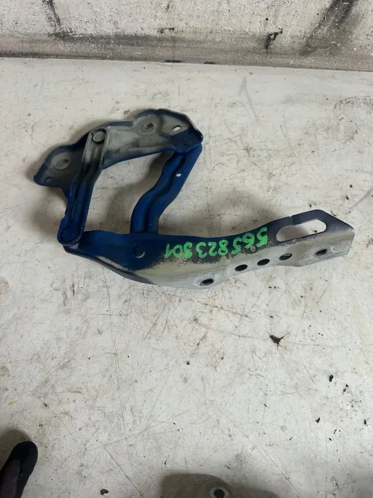 Charnesira do Capô Esquerda Skoda Kodiaq OEM 565823301 image 2