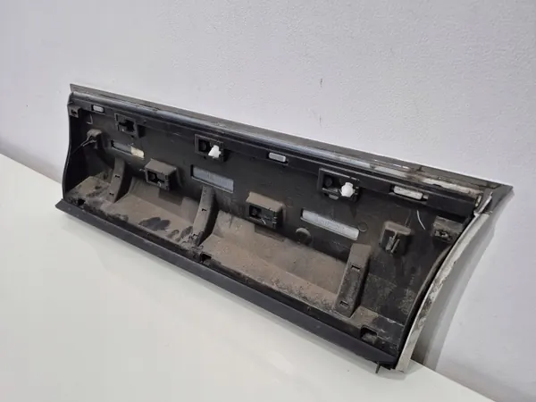 OEM 5NA854950M Dörrlist Höger Bak VW Tiguan II image 6